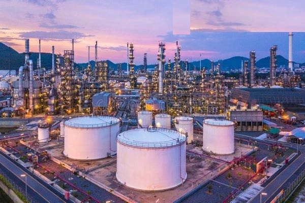Structural analysis of crude oil storage tank
